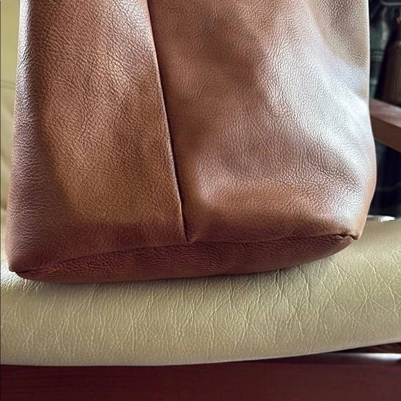Jane - Leather Pebbled Cognac by Parker Thatch - Picture 4 of 7